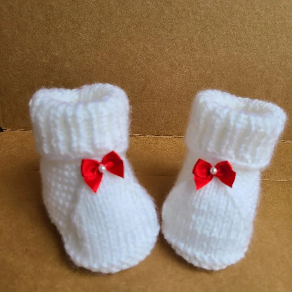 Cute Baby Booties Knit Baby Boots Baby Shower Booties White Size 0-3 Months